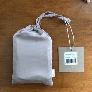 ✨LAST CHANCE✨ Silky Pillow Case